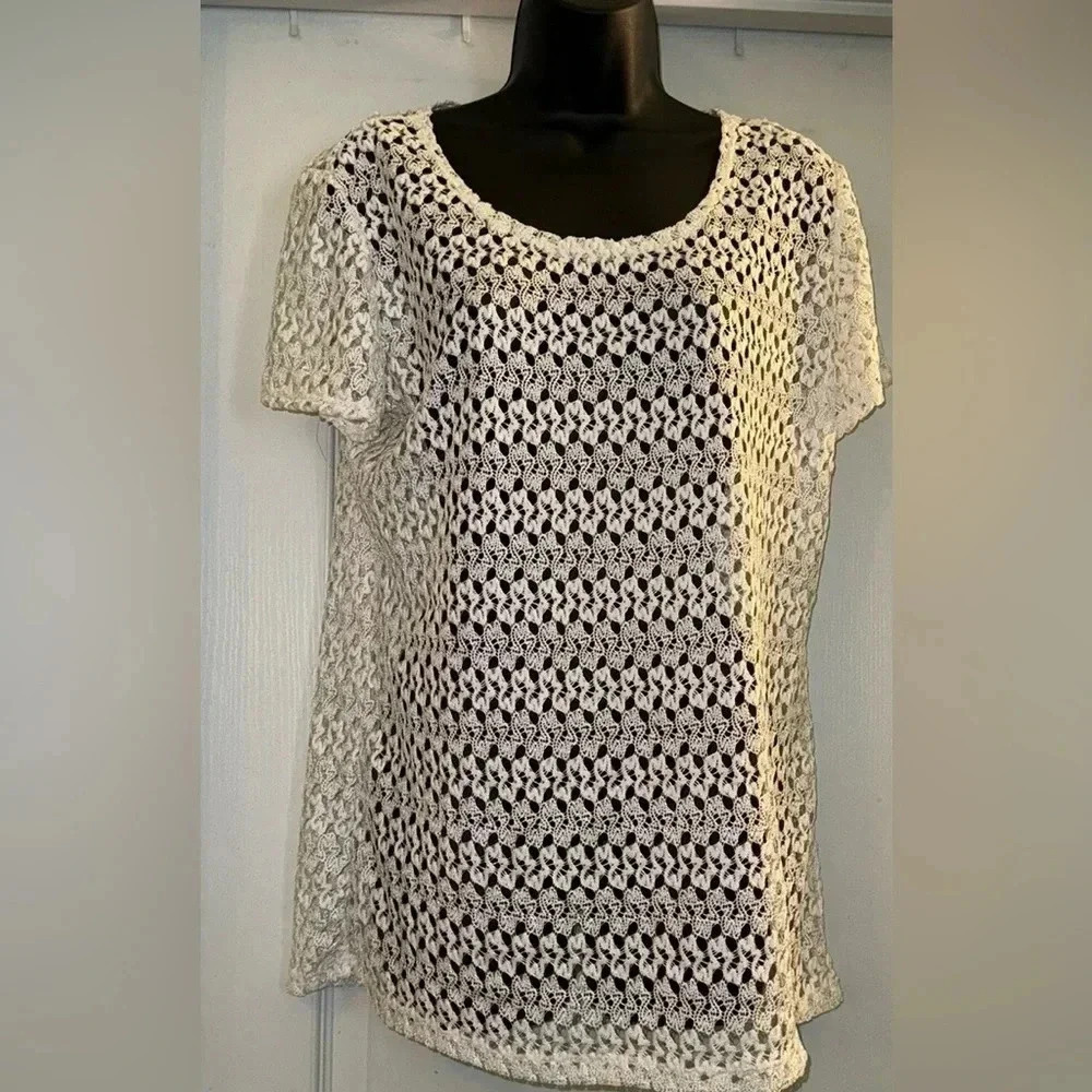 Notations beautiful sheer short sleeve top